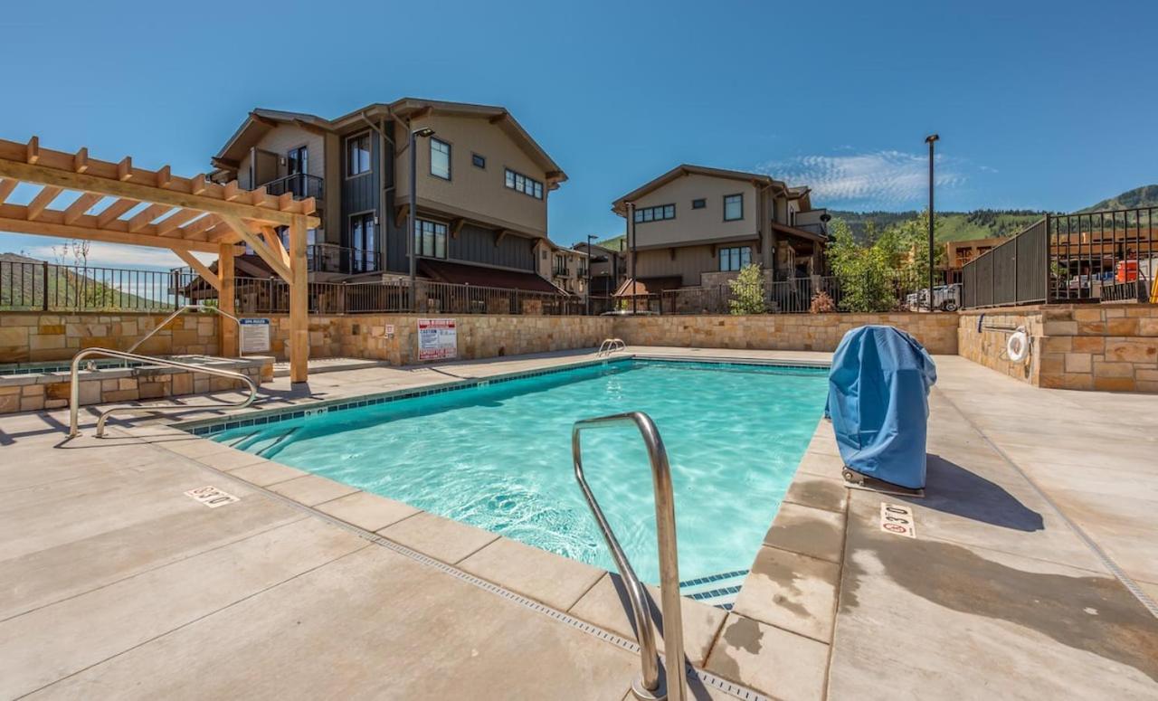 Blackstone Luxury 2Br, Walk To Skiing At Cabriolet, Mountain View, Shared Pool And Hot Tub, Gym Park Stadt Exterior foto
