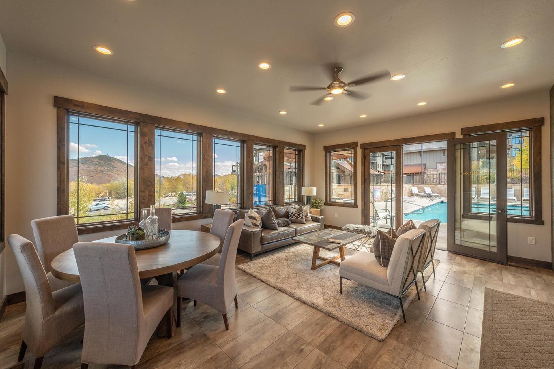 Blackstone Luxury 2Br, Walk To Skiing At Cabriolet, Mountain View, Shared Pool And Hot Tub, Gym Park Stadt Exterior foto