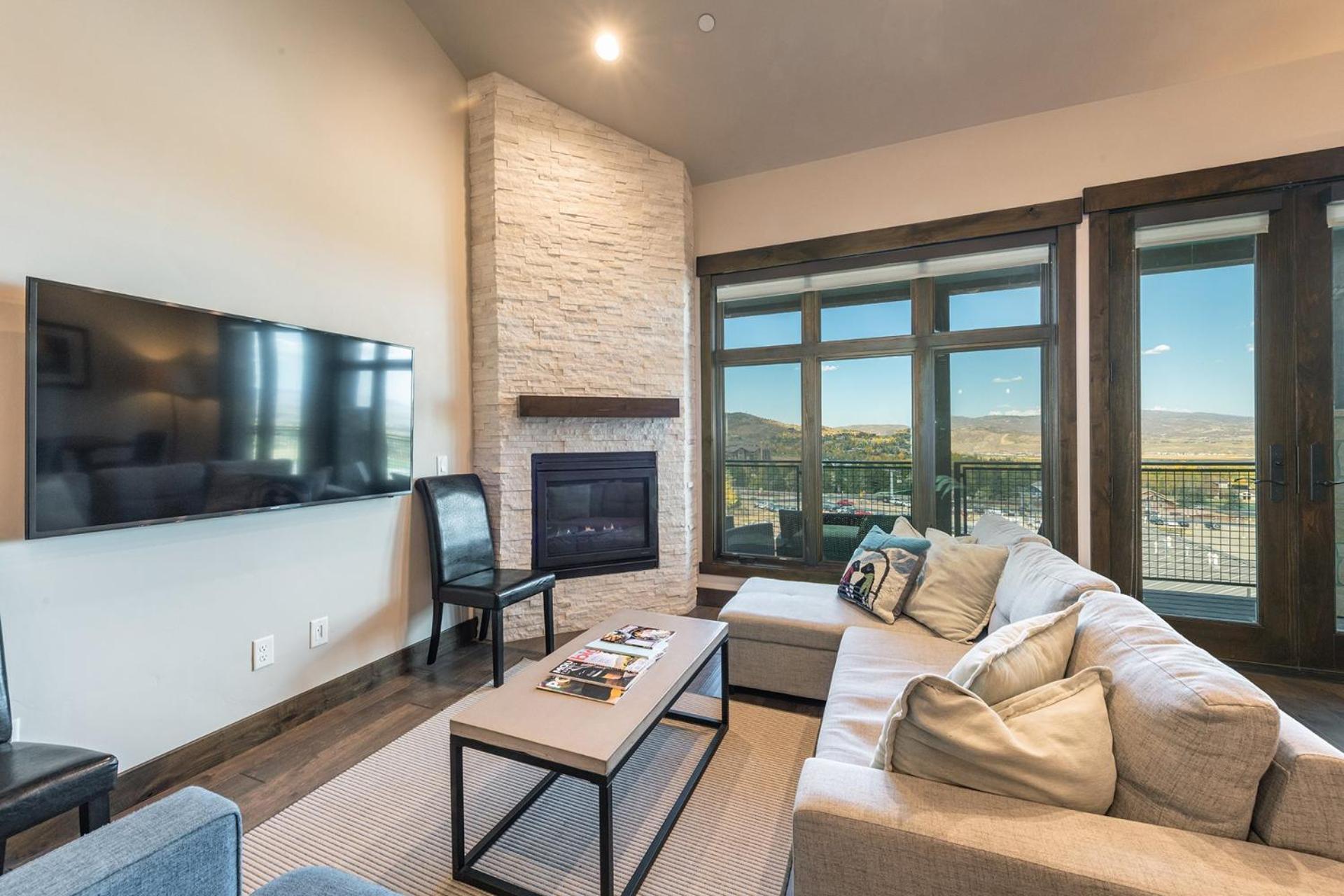 Blackstone Luxury 2Br, Walk To Skiing At Cabriolet, Mountain View, Shared Pool And Hot Tub, Gym Park Stadt Exterior foto