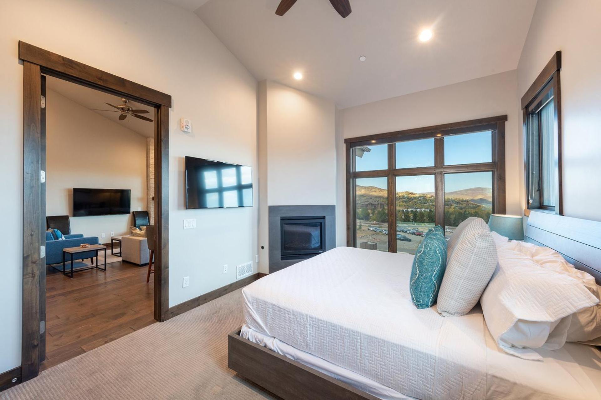 Blackstone Luxury 2Br, Walk To Skiing At Cabriolet, Mountain View, Shared Pool And Hot Tub, Gym Park Stadt Exterior foto